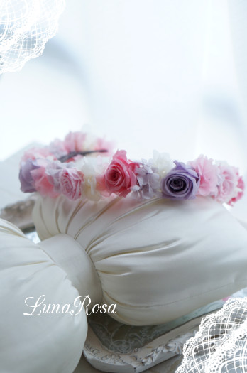 プリザーブドフラワーのバラとアジサイの白×ピンク×パープル花冠